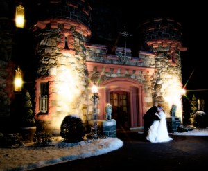 wedding castle Searles Castle wedding at night