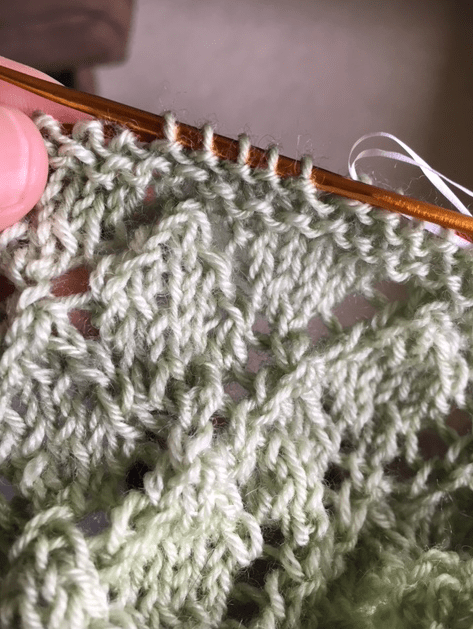 adding a floss lifeline to my knitting