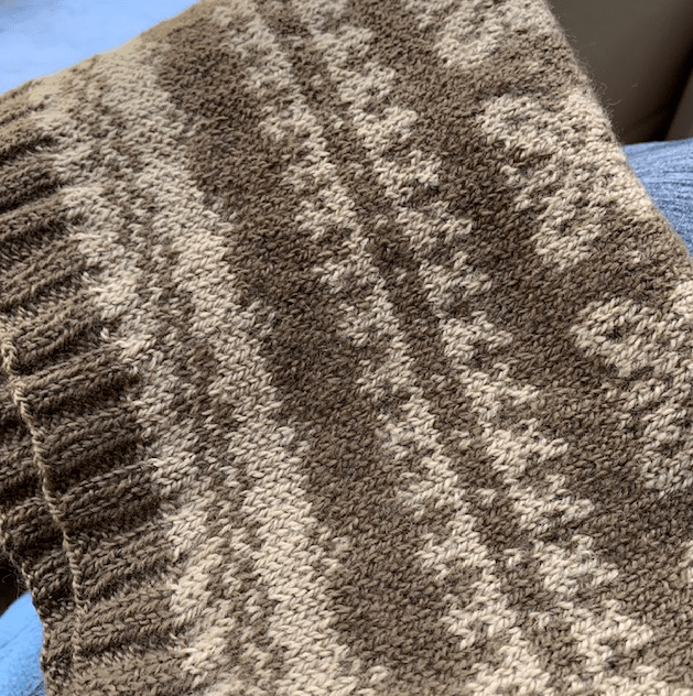 two color stranded knit cowl in Tynd yarn