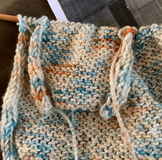 Pocket knitting