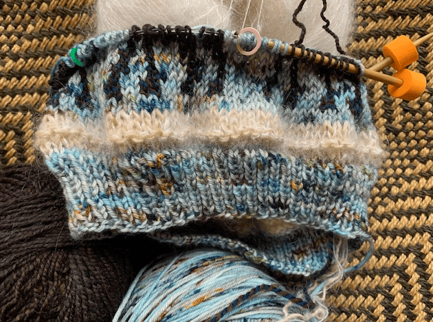 Moose Hat knitting