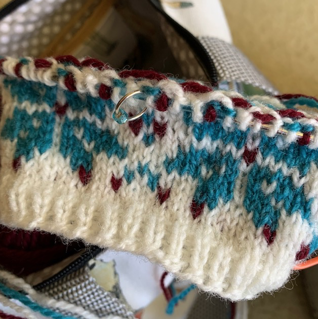 Beginning to knit the Milet pattern