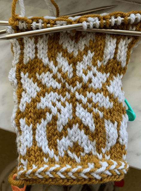 Glissade mitten pattern knitting