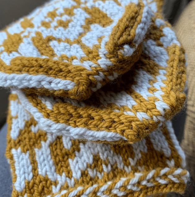 Kitchener stitch at top of mittens