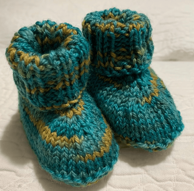 Simple baby booties pattern