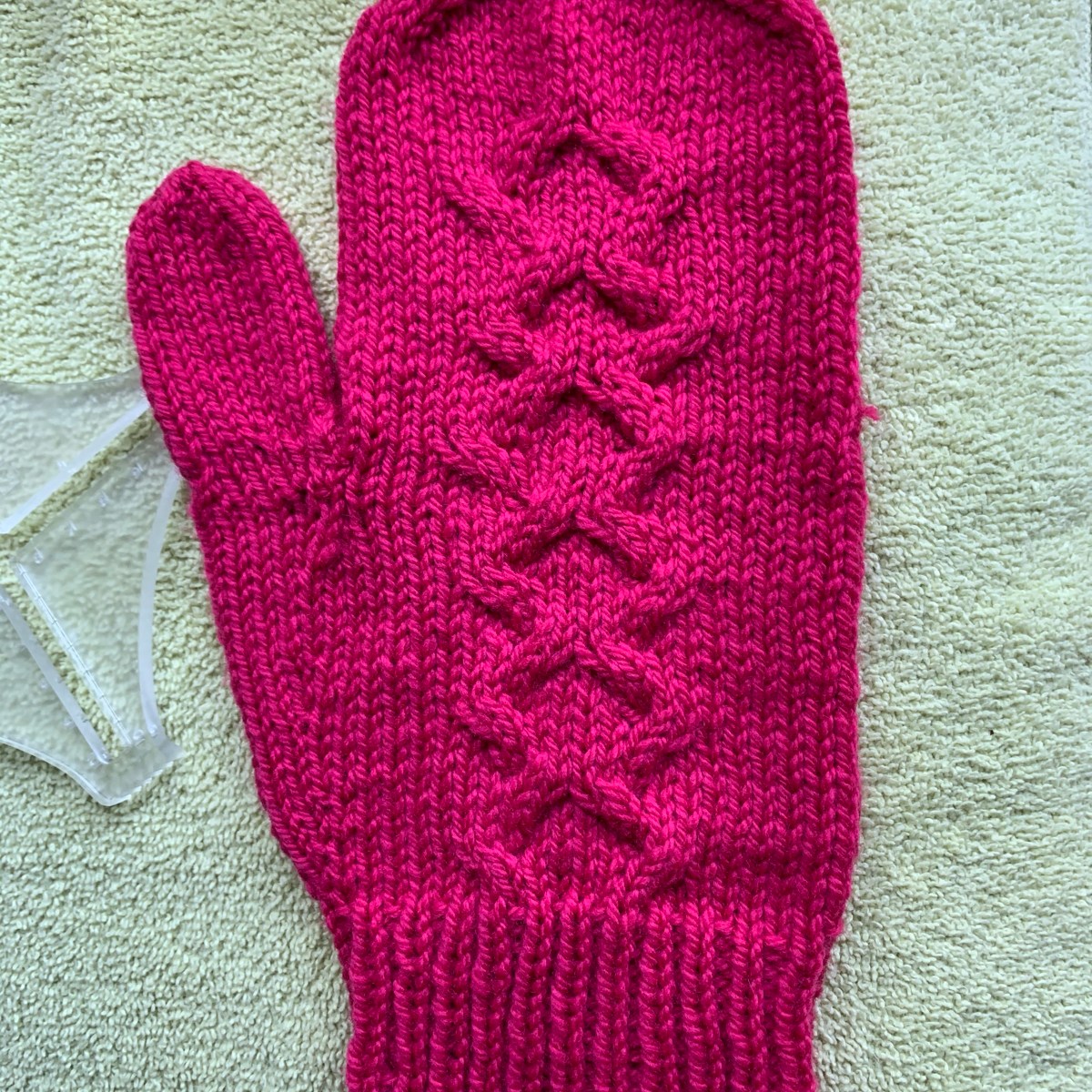 Golden afternoon mittens