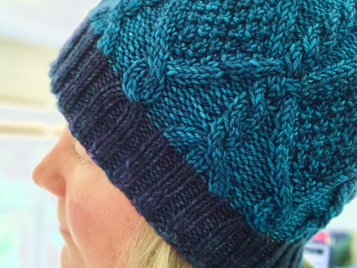 Knitting The “Skiff” Cable Beanie&nbsp;Pattern