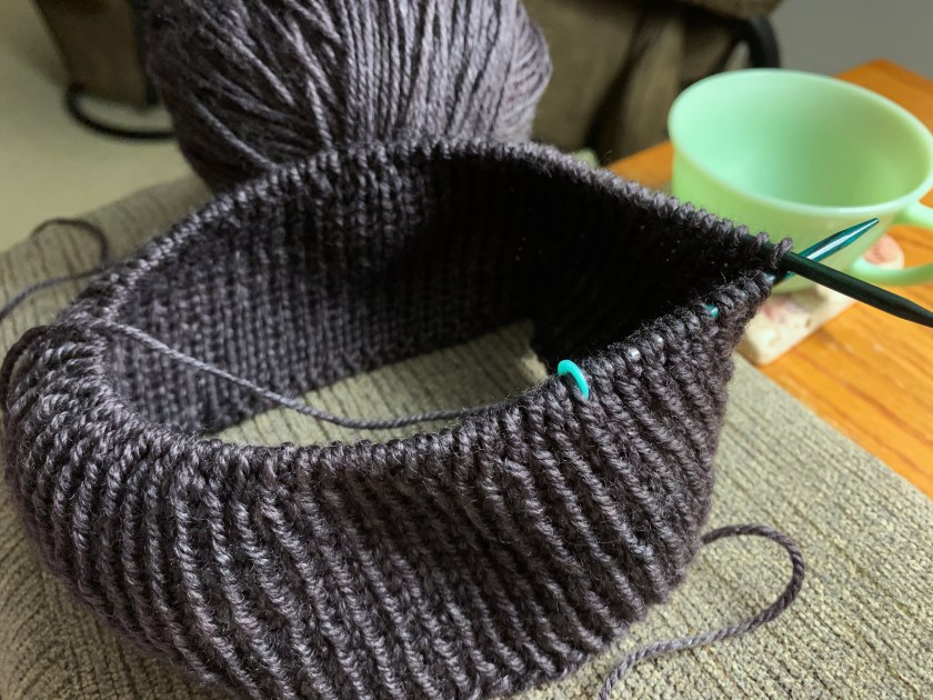 Beginning the ribbed watchcap