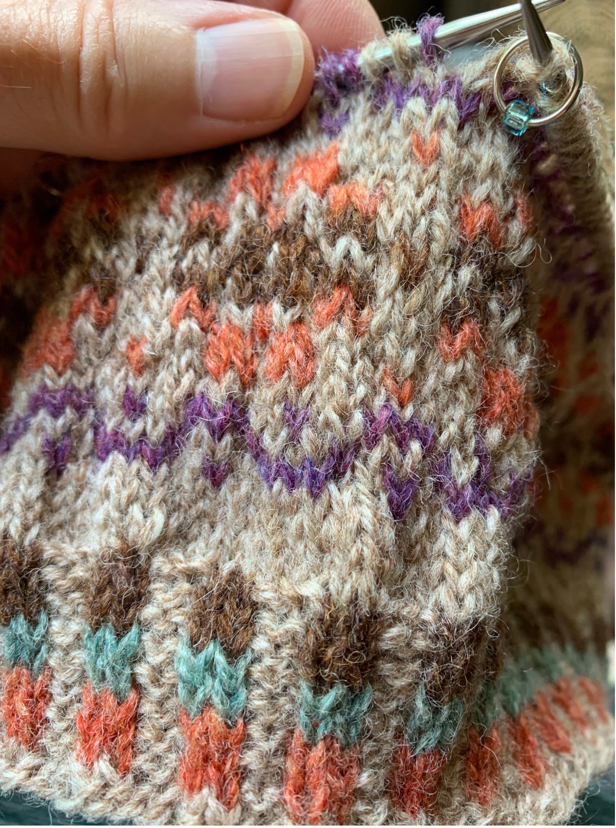 How to Knit Corrugated Ribbing For Colorwork&nbsp;Hats
