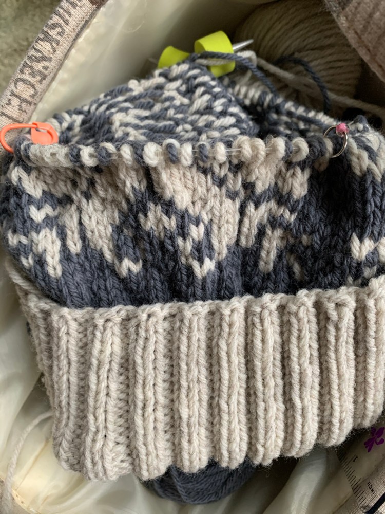 Norwegian snowflake hat in gray and heather off-white