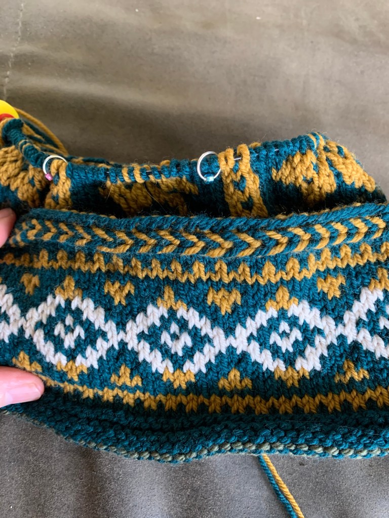 Colorwork brim of the Triple-patterned watchcap