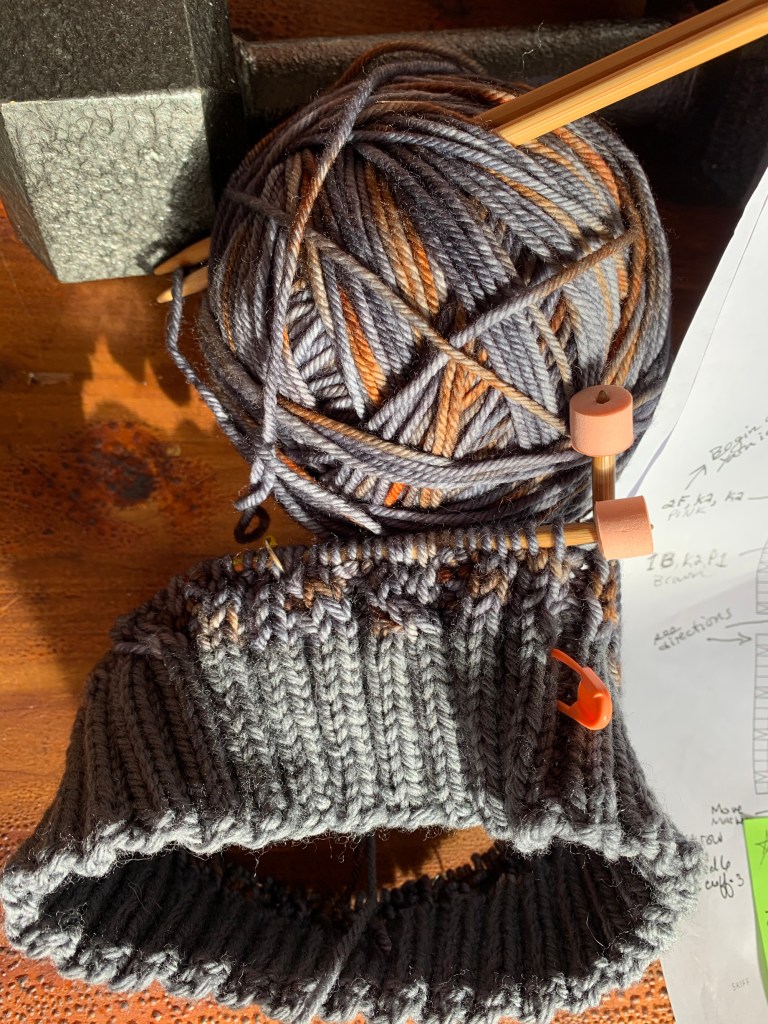 Knitting the Skiff hat in Mad Tosh Antique Moonstone yarn