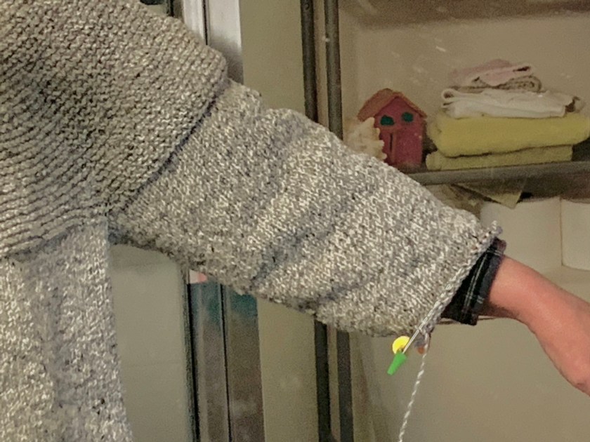Knitting the sleeve of the Cobblestone Cardigan
