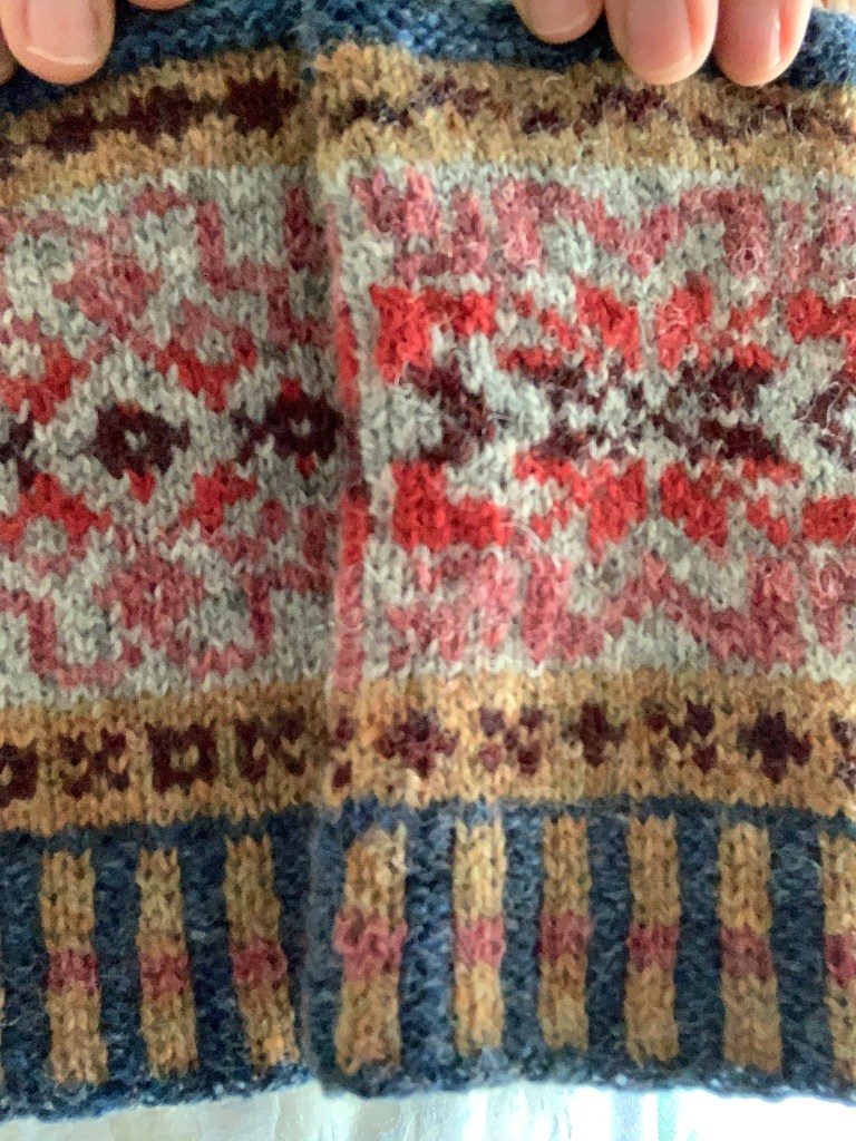 Colorwork mitts fingerless wool Shetland