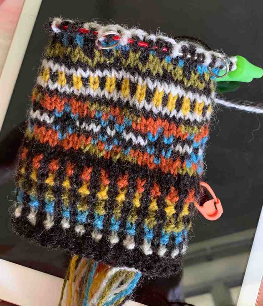 Stellar Parallax mitts pattern