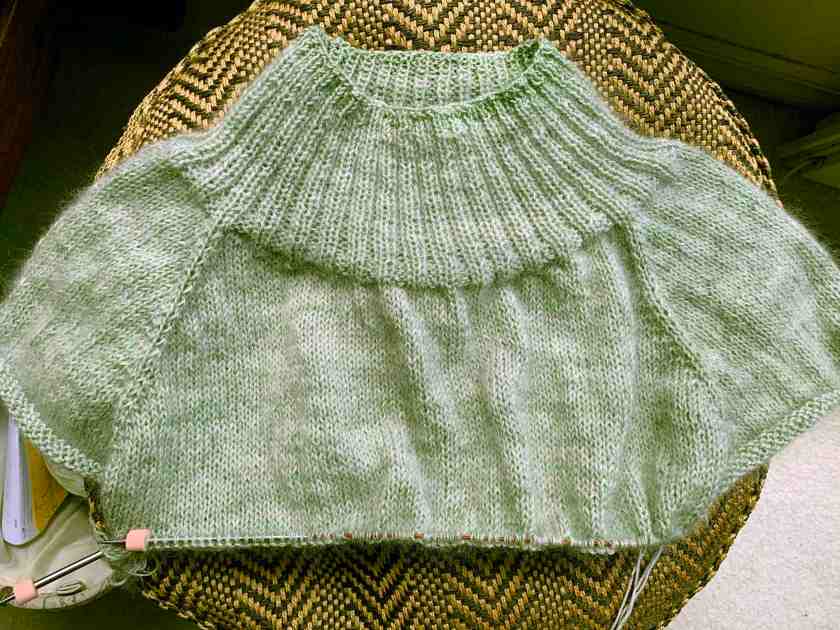 sweater raglan knitting