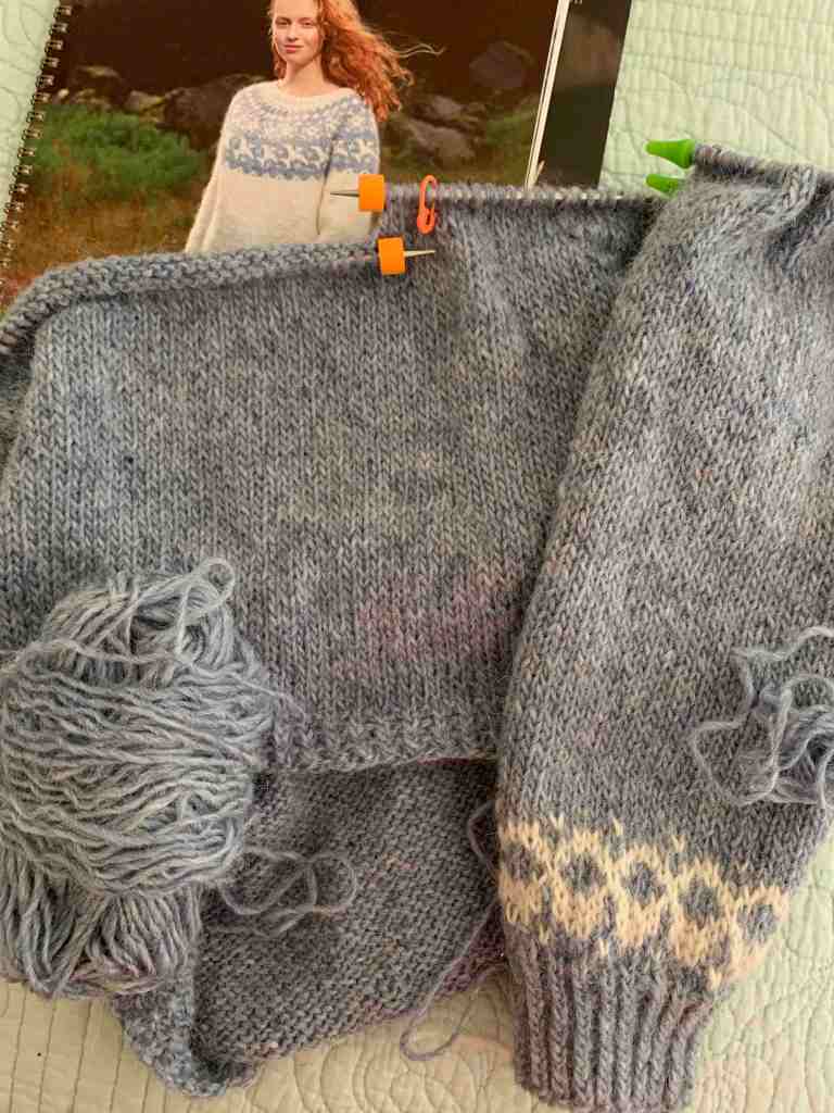 knitting Farfuglar Fair Isle sweater in blue and white