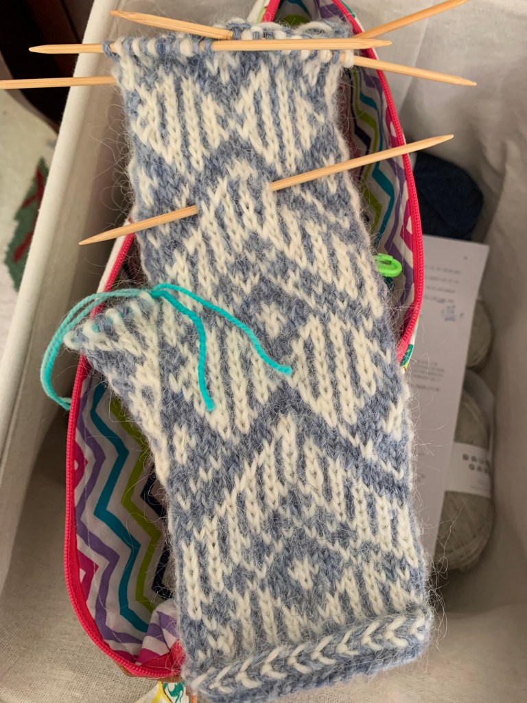 Clacks mitten number one nearly done