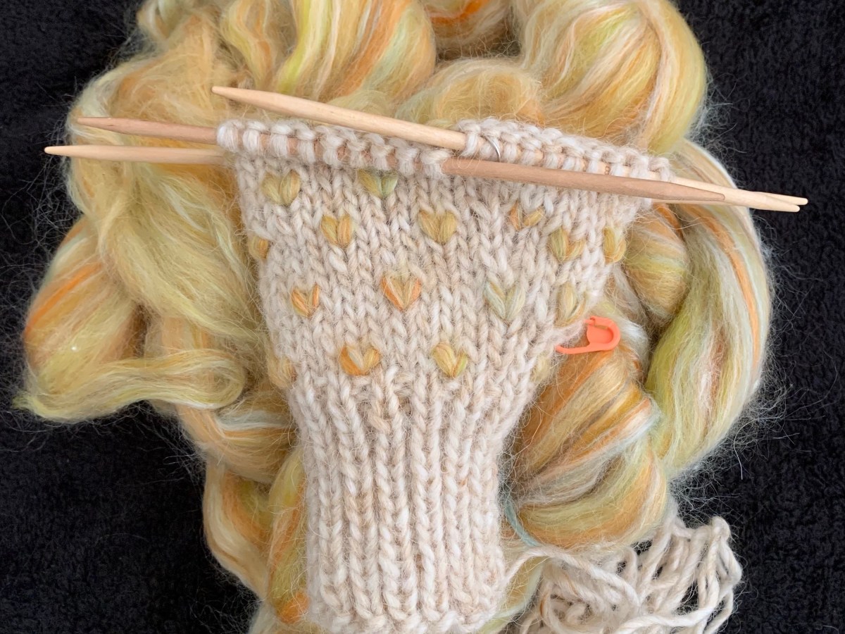 Knitting Thrummed Mittens With Bulky&nbsp;Yarn