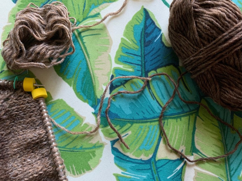 brown wool Lettlopi yarn to spit-splice