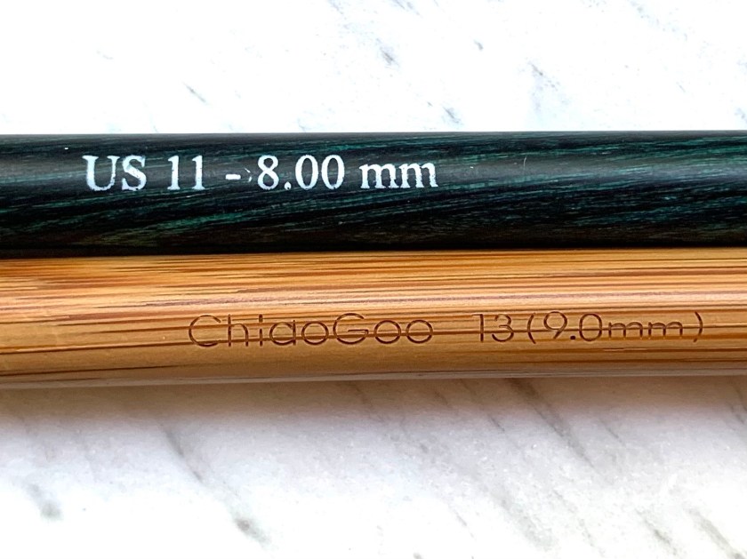 Knitting needle size stamp