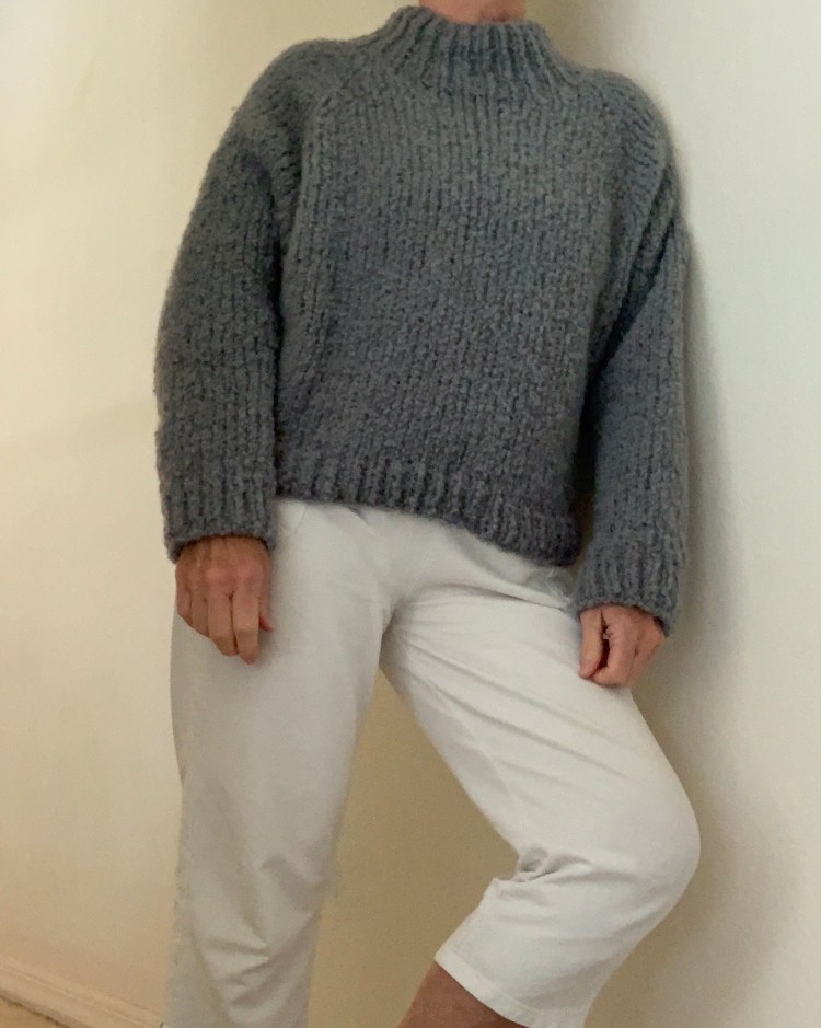 Venlig sweater in gray Flette yarn