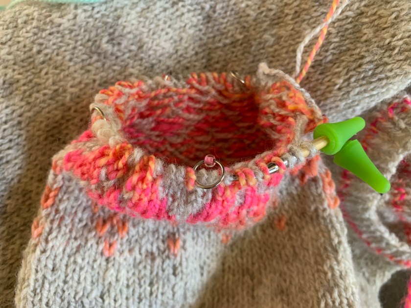 9-inch circular needle knitting