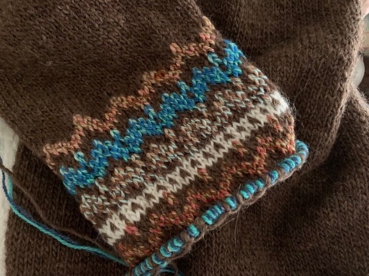 Easy V pullover sleeve colorwork knitting.