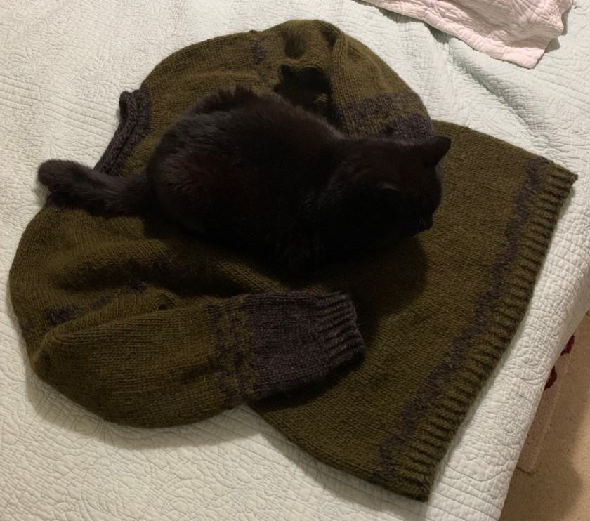 Joker sweater knitting