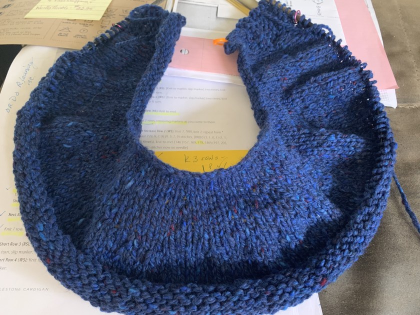 knitting Cobblestone in blue