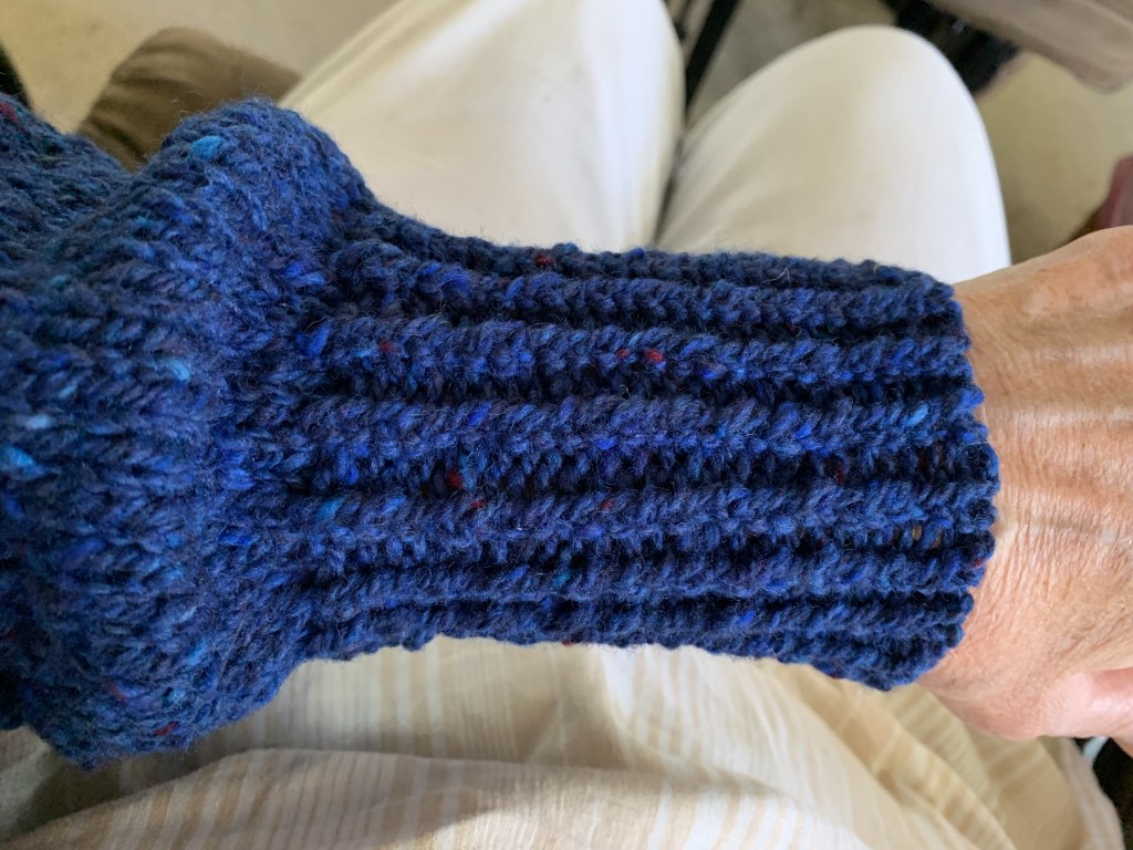 Twisted rib cuff on Cobblestone