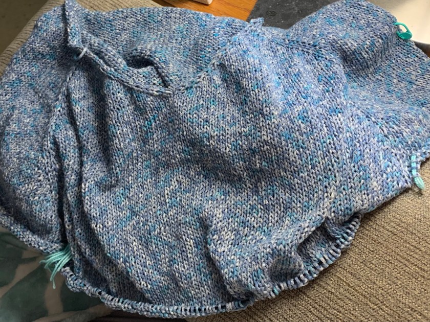 knitting Lakeland pattern tee