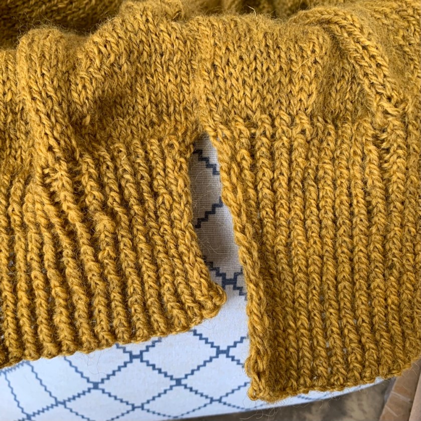 split hem twisted rib knitting