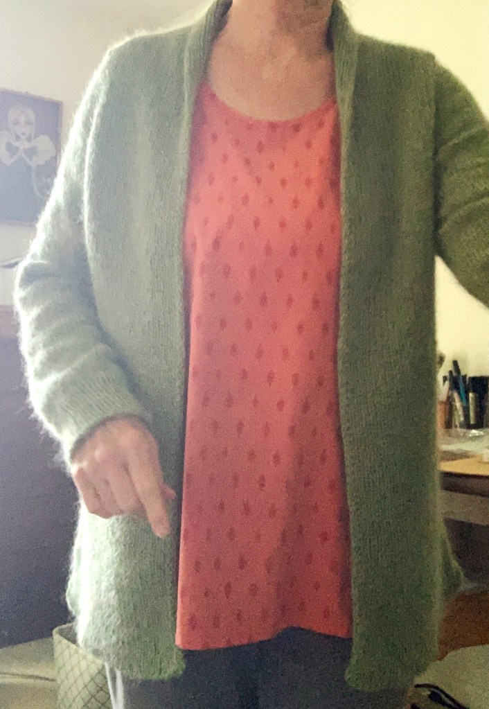 Rebel cardigan knitting project
