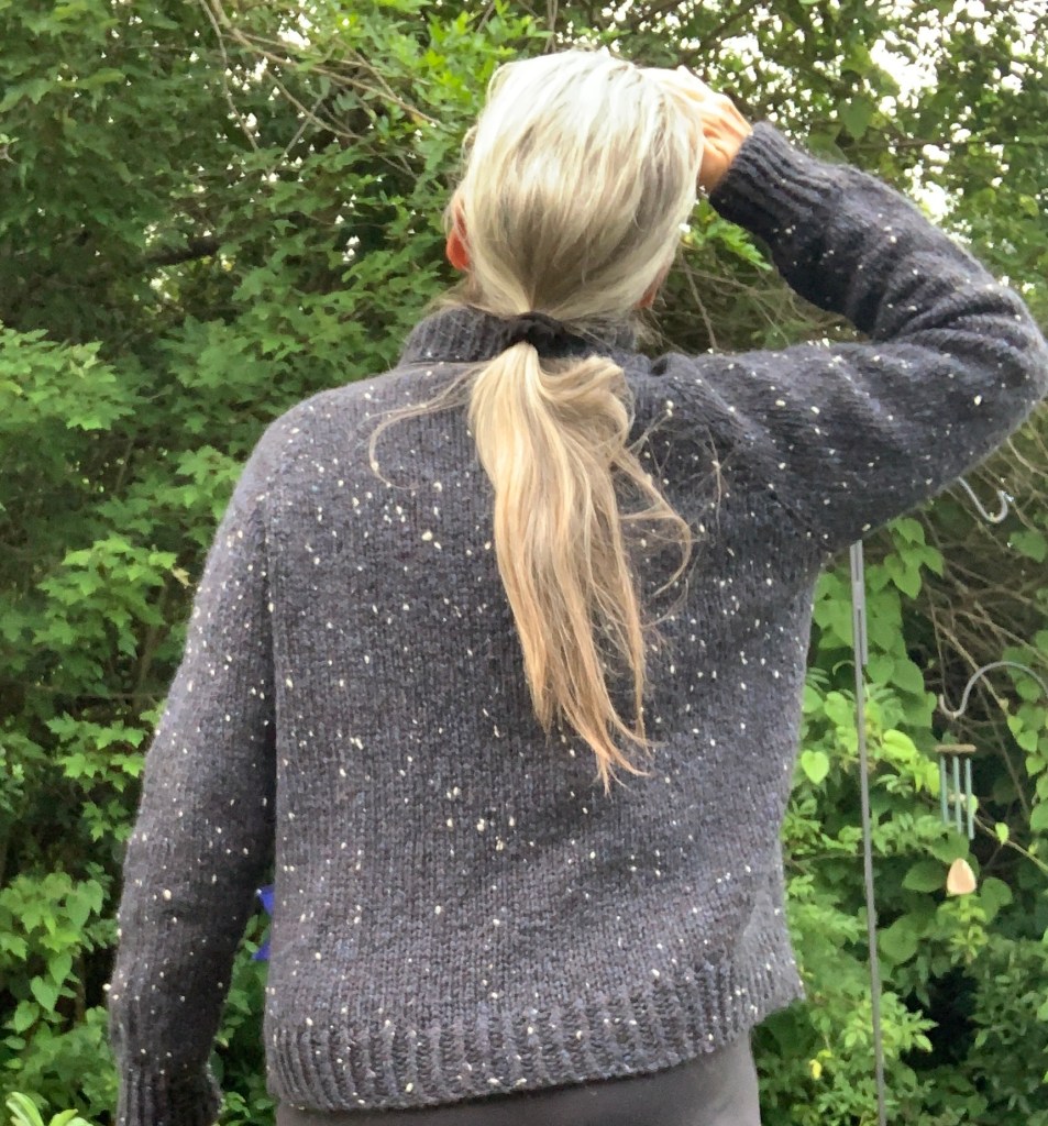 Warm up sweater number three black tweed