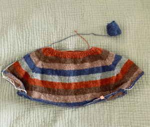 Simple stripes sweater knitting