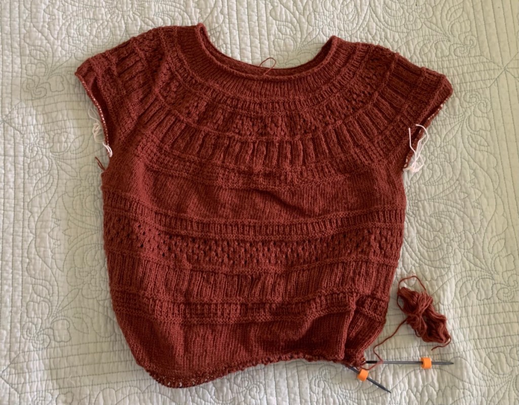 Knitting top pattern Knus light in Pascuali cotton